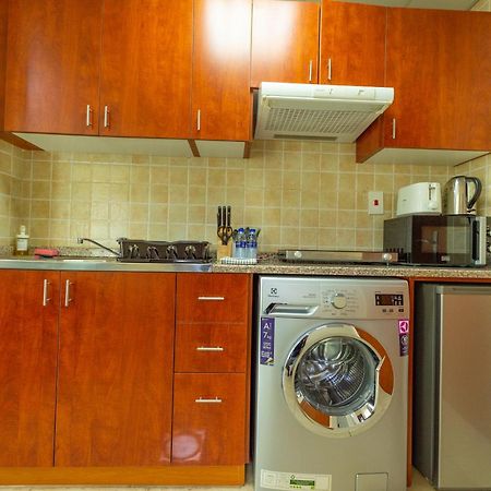 Luxury Escapes - Modern Budget Studio With Balcony In Jlt! Дубай Екстер'єр фото